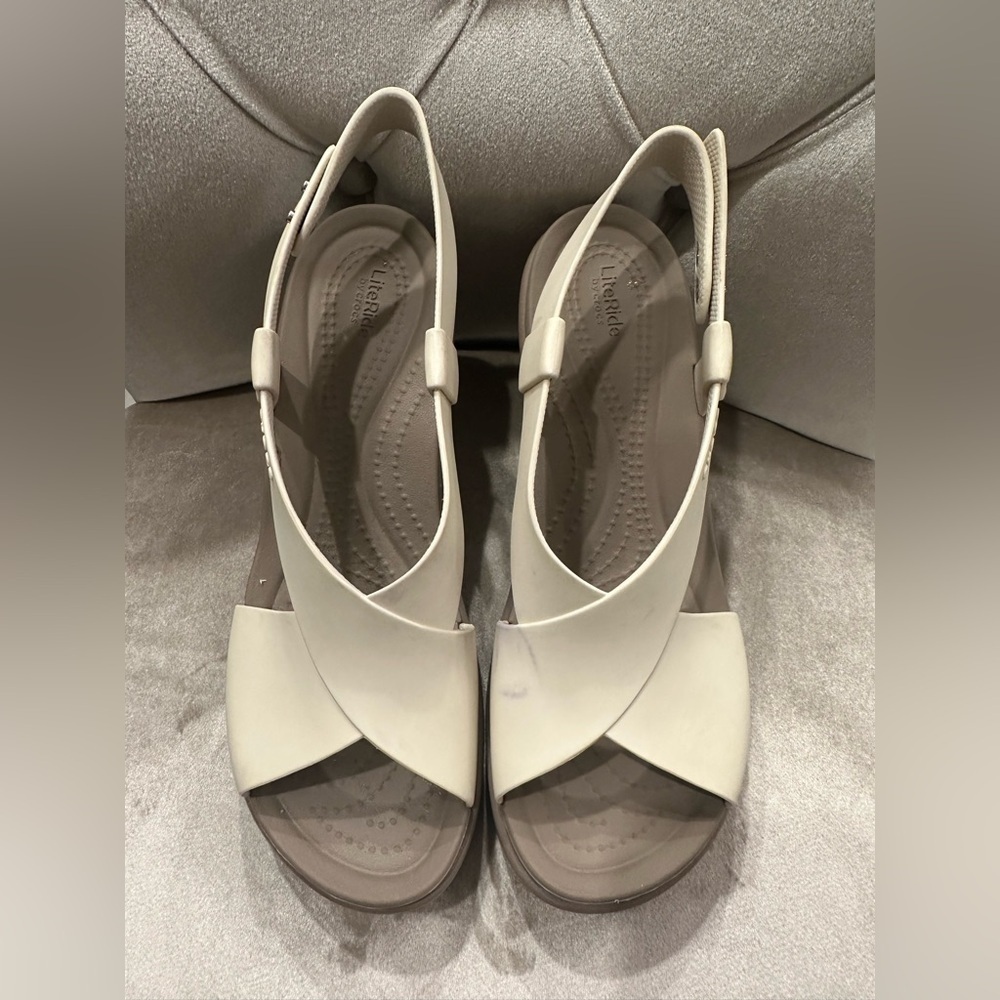 Crocs Brooklyn High Wedge Sandals Womens 8 Almond LiteRide Slingback Heel 206222 - Picture 2 of 5